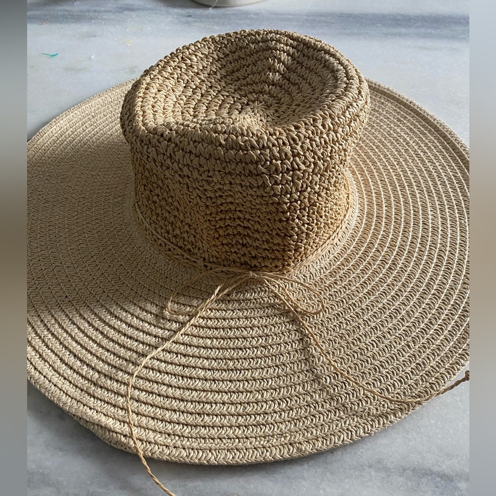 Cappelli Straw Hat.